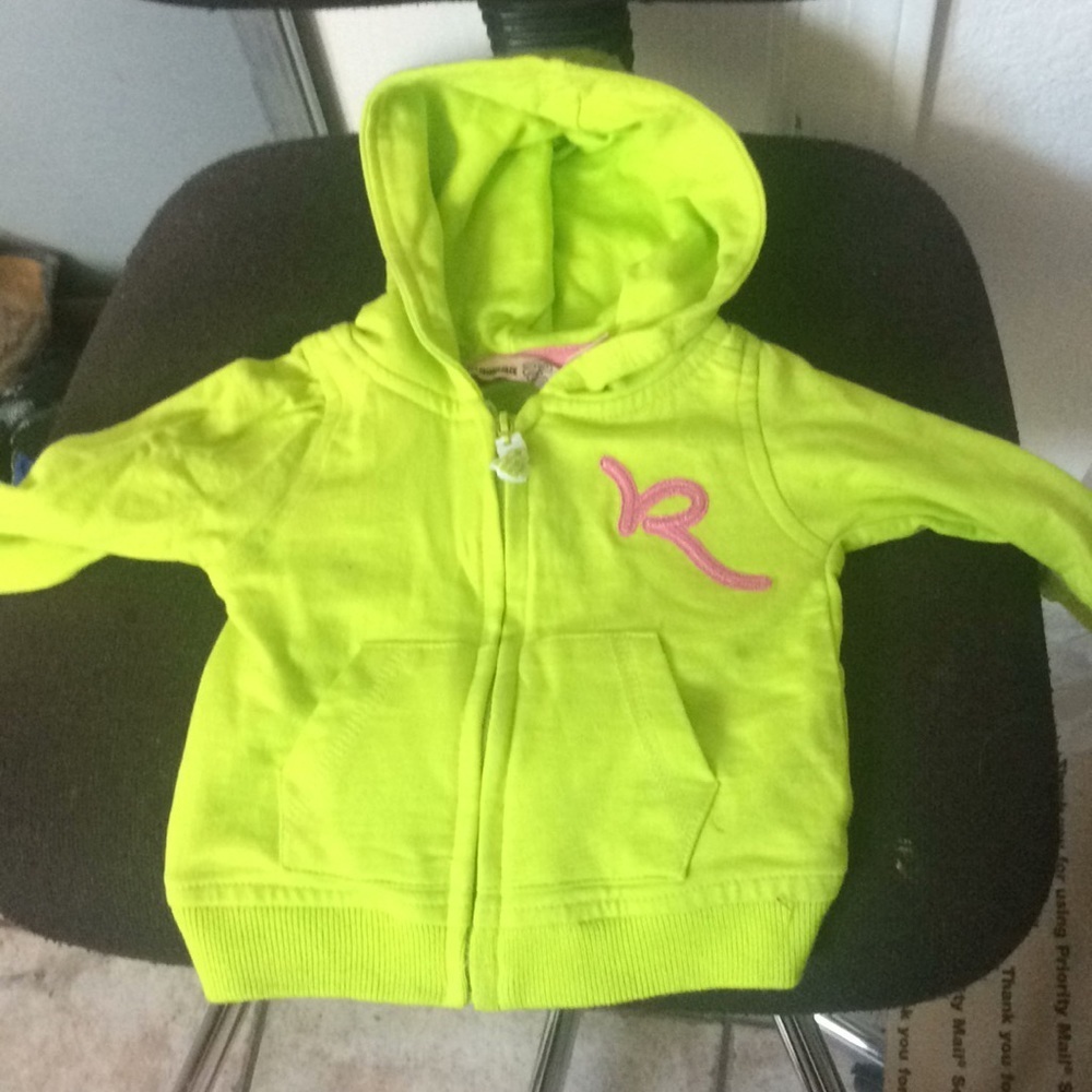 FINAL MARKDOWN Nwot infant girl rocawear jacket 3-6 months